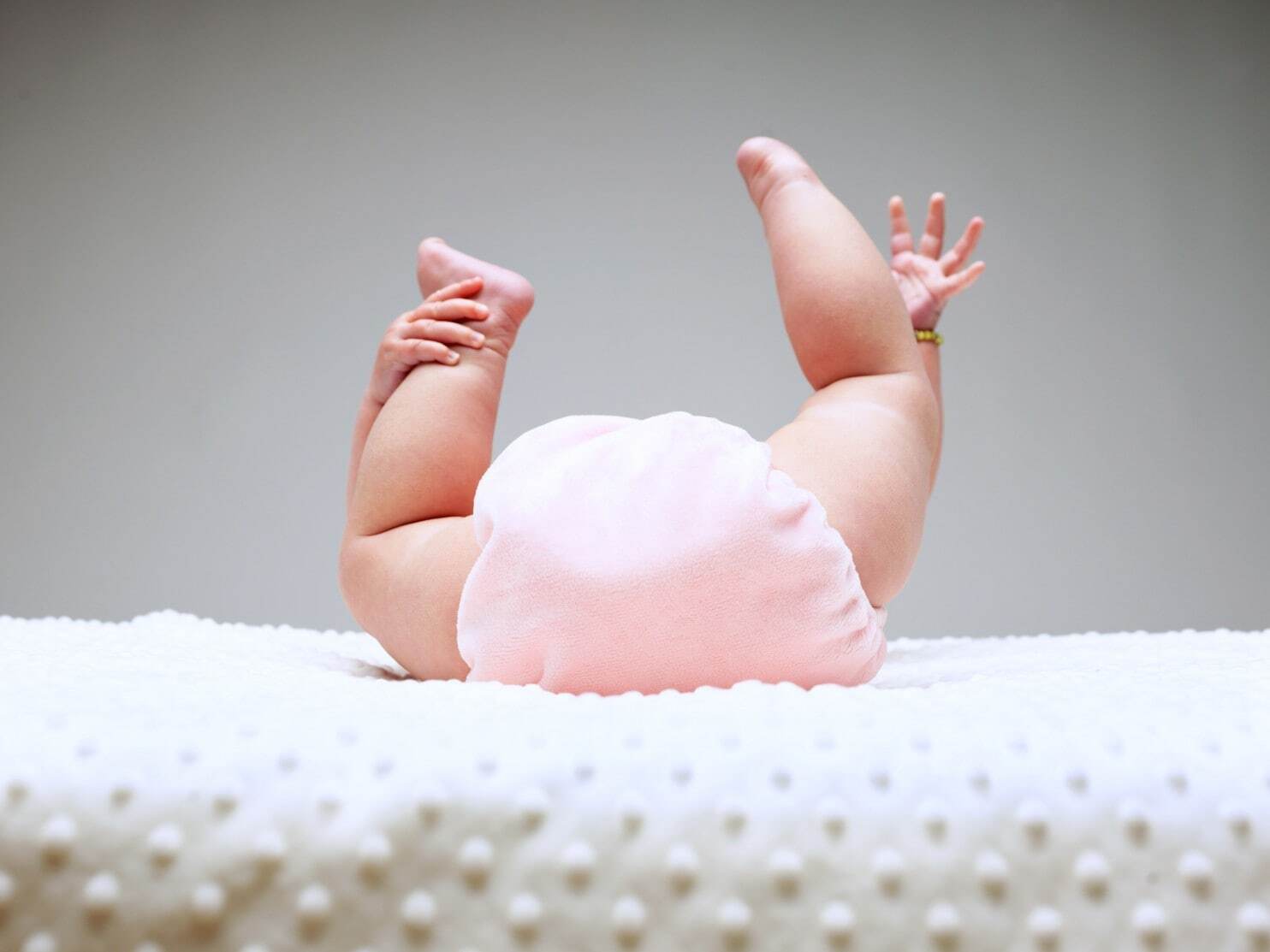 Penyebab Utama BAB Bayi Berlendir Yang Patut Diwaspadai